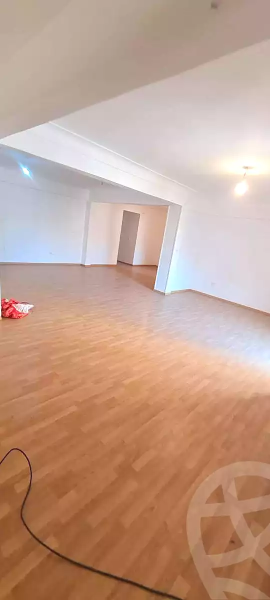 https://aqarmap.com.eg/ar/listing/6692252-for-sale-alexandria-l-jmy-lbytsh-al-samalehy-1-st