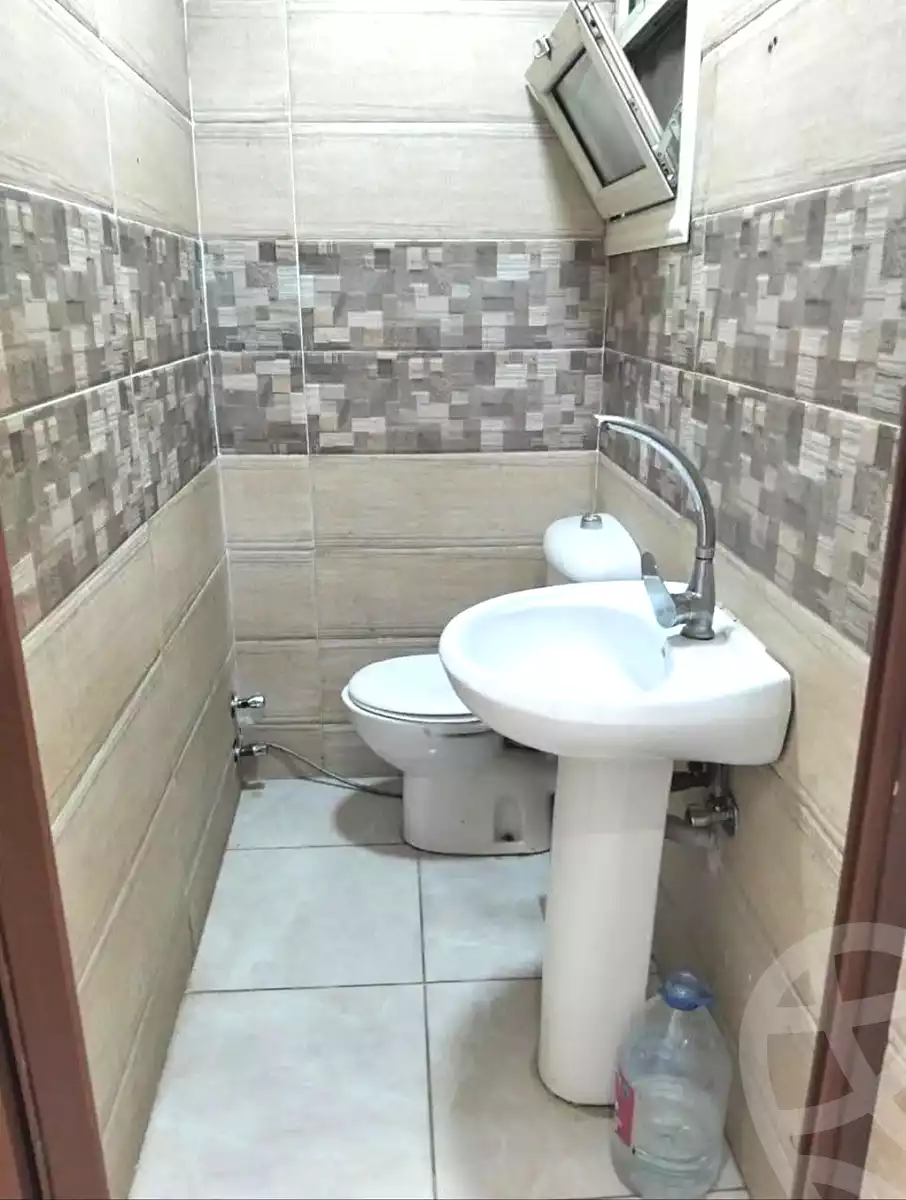 https://aqarmap.com.eg/en/listing/6692431-for-rent-alexandria-sydy-bshr