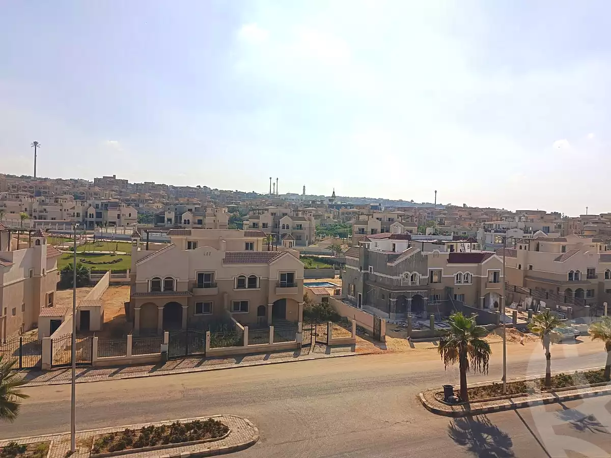 https://aqarmap.com.eg/ar/listing/6692731-for-sale-cairo-el-sheikh-zayed-city-compounds-el-khamayel