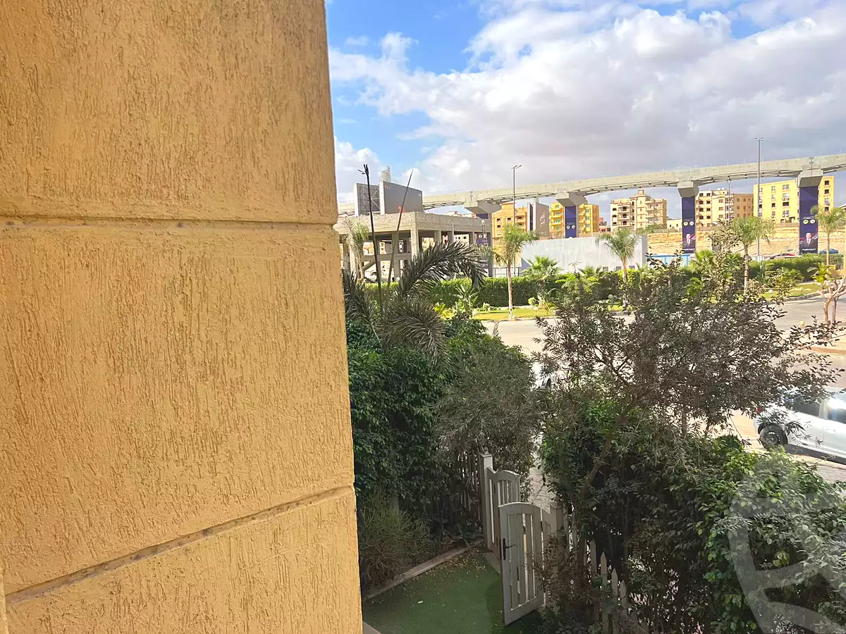 https://aqarmap.com.eg/ar/listing/6692737-for-sale-cairo-el-sheikh-zayed-city-compounds-el-khamayel