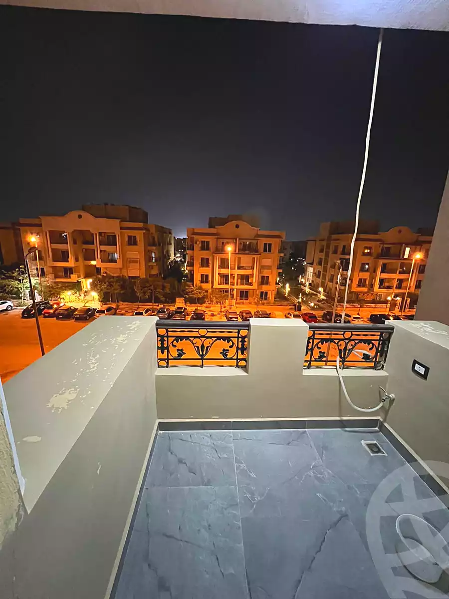 https://aqarmap.com.eg/ar/listing/6692741-for-sale-cairo-el-sheikh-zayed-city-compounds-el-khamayel