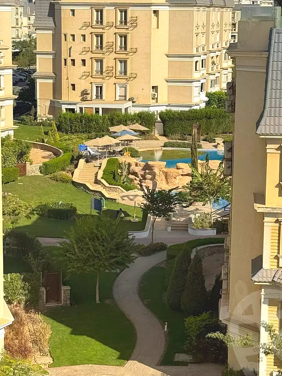 https://aqarmap.com.eg/en/listing/6692797-for-sale-cairo-new-cairo-compounds-mountain-view-hyde-park