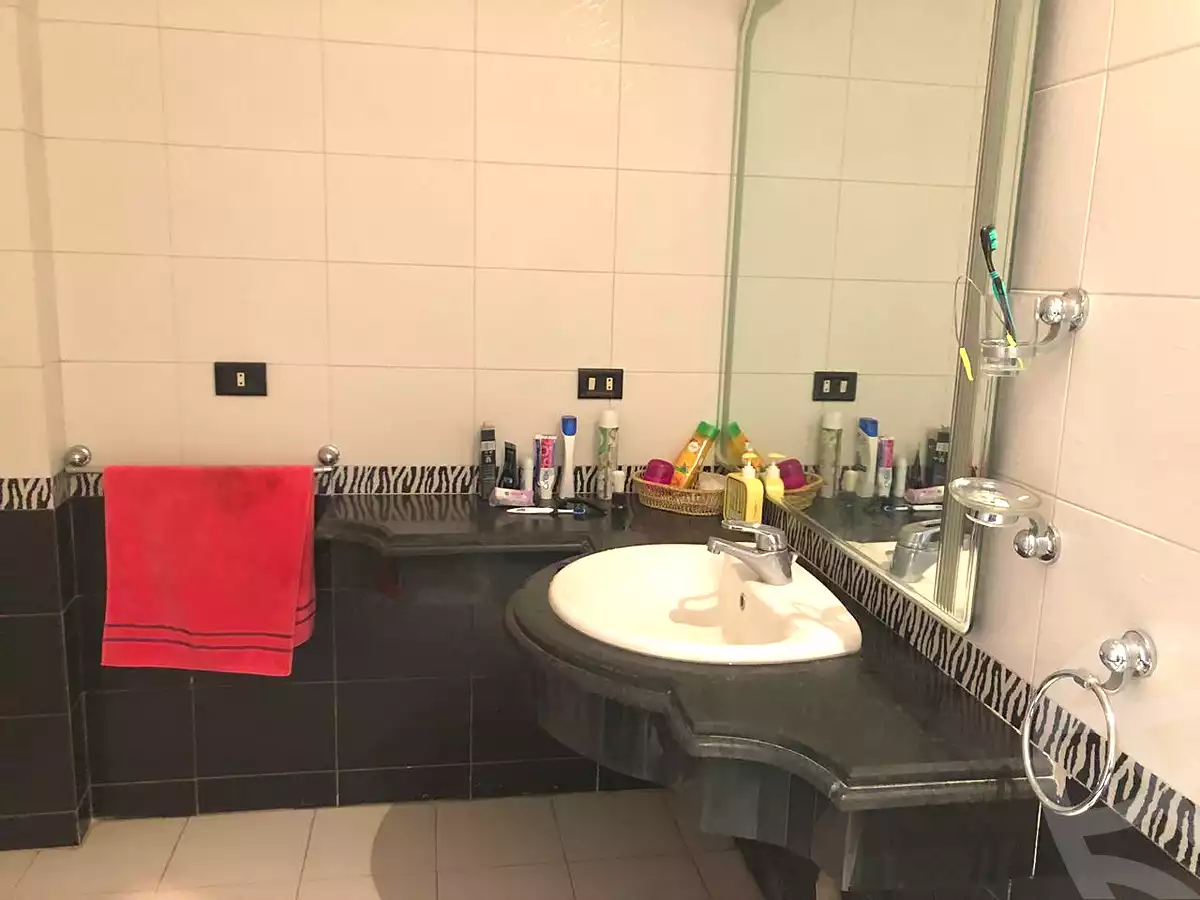 https://aqarmap.com.eg/ar/listing/6692875-for-sale-cairo-nasr-city-hay-el-sefarat-el-sefarat-neighborhood