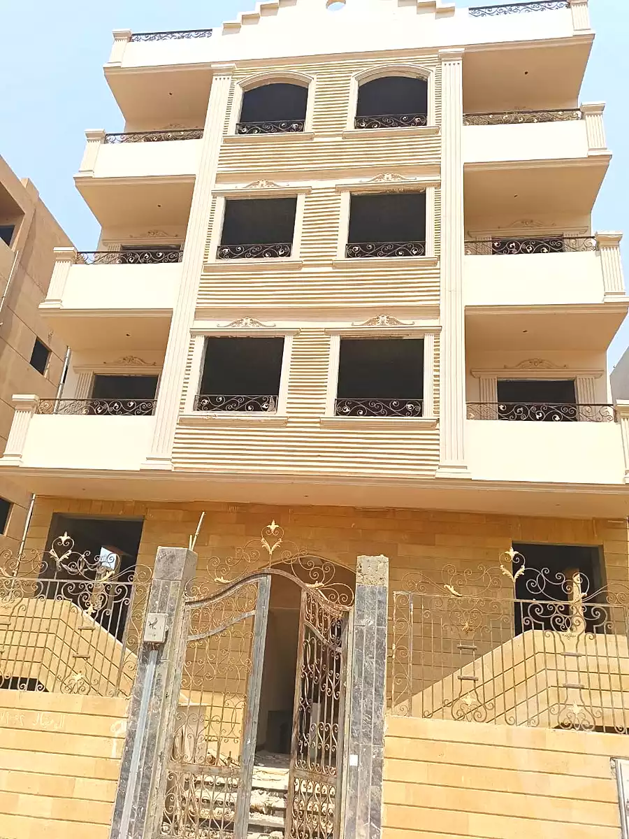 https://aqarmap.com.eg/ar/listing/6692958-for-sale-cairo-6th-of-october-el-tawsaat-el-shamalya-hy-2000-qt