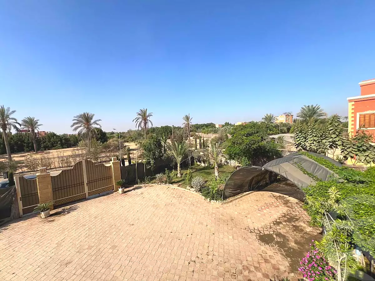https://aqarmap.com.eg/ar/listing/6692964-for-sale-cairo-el-sheikh-zayed-city-alex-cairo-desert-road-mdyn-sfnks-ljdyd-stella-di-mare-farms
