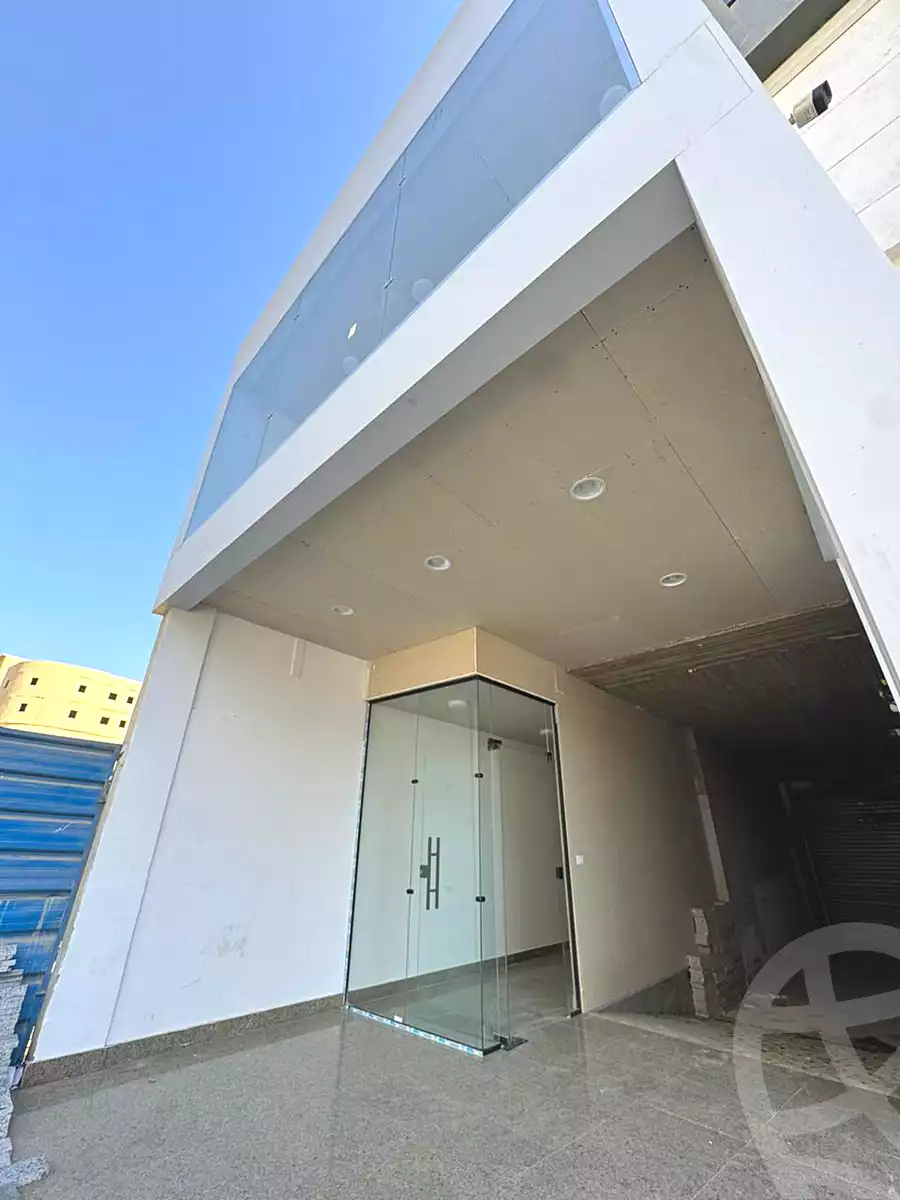 https://aqarmap.com.eg/ar/listing/6692975-for-rent-cairo-new-cairo-90th-street-south-teseen-st