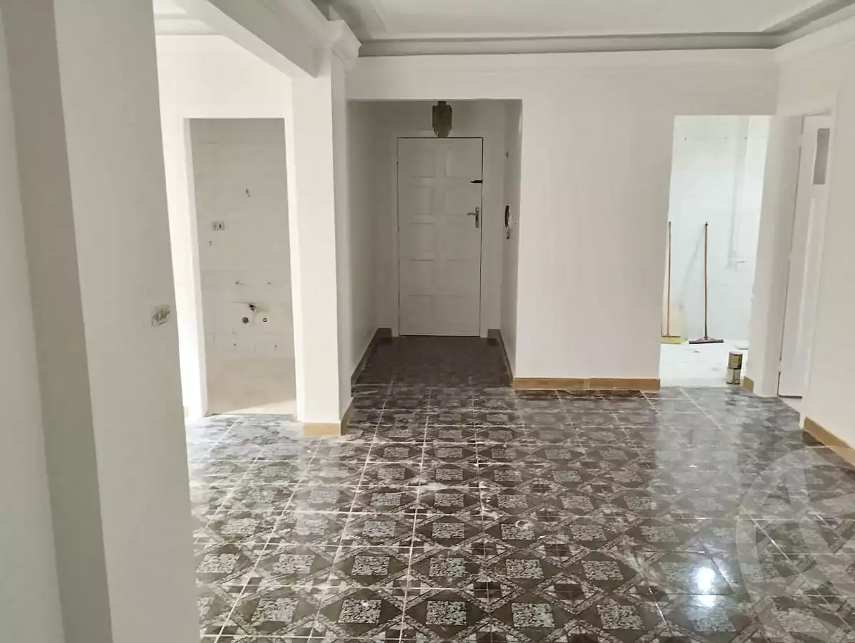 https://aqarmap.com.eg/en/listing/6693148-for-rent-alexandria-stanley-abd-el-aziz-fahmy-st