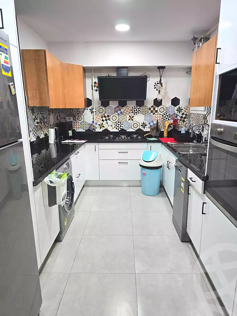 https://aqarmap.com.eg/ar/listing/6693394-for-rent-cairo-6th-of-october-compounds-october-plaza