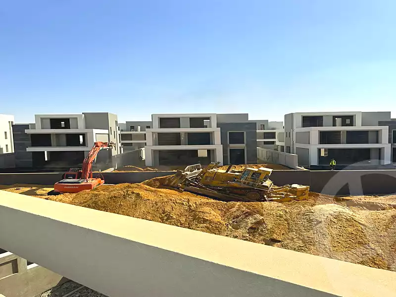https://aqarmap.com.eg/ar/listing/6693031-for-sale-cairo-new-cairo-compounds-el-patio-town-compound-la-vista