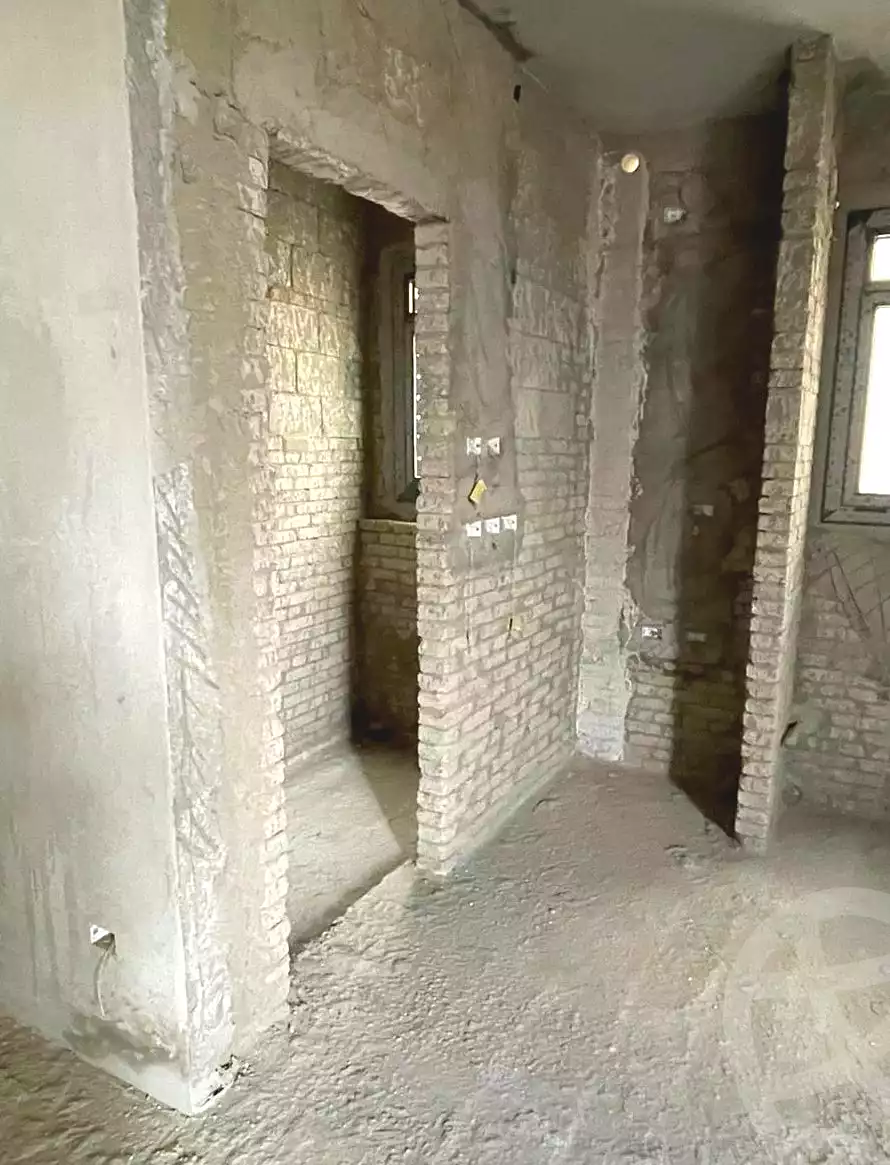 https://aqarmap.com.eg/ar/listing/6693729-for-sale-cairo-el-sheikh-zayed-city-lshykh-zyd-ljdyd-vye