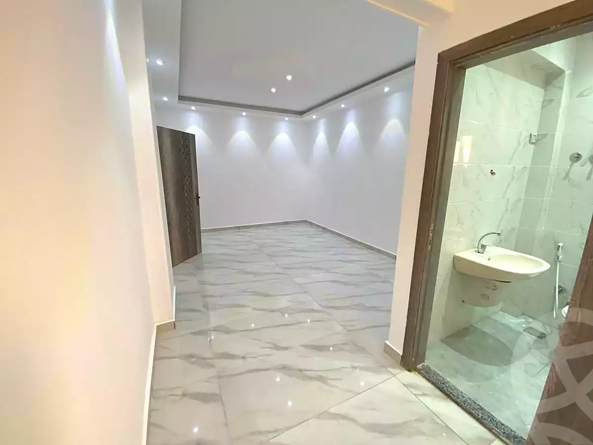 https://aqarmap.com.eg/ar/listing/6693900-for-sale-cairo-new-cairo-el-ahyaa-first-neighborhood-street-1