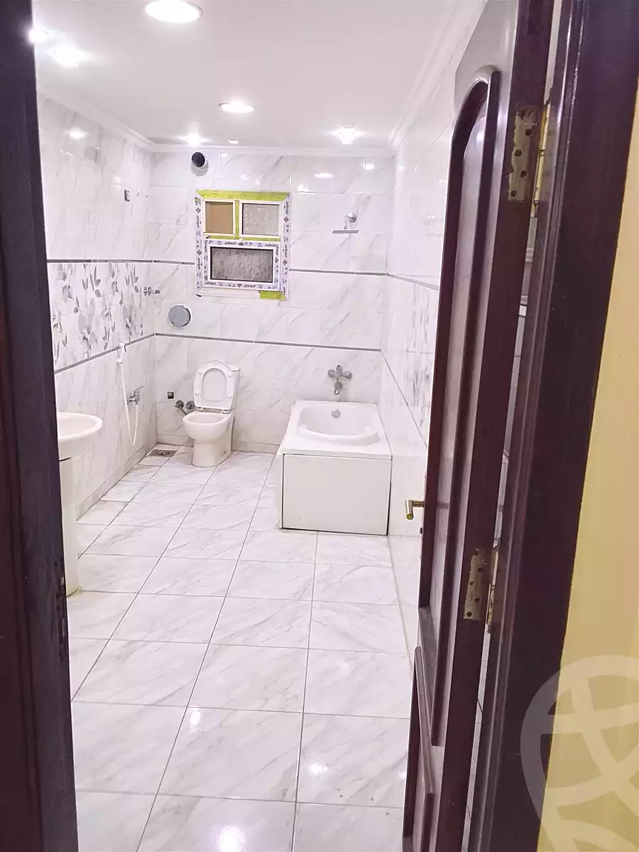 https://aqarmap.com.eg/ar/listing/6694130-for-rent-cairo-helwan-hadayek-helwan-nile-corniche-st