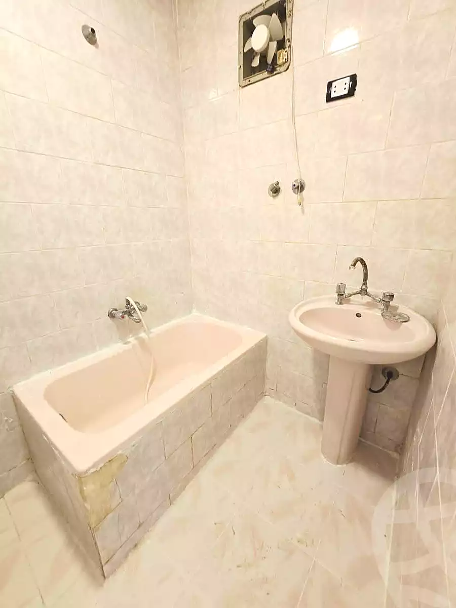 https://aqarmap.com.eg/en/listing/6694405-for-sale-alexandria-l-jmy-shataa-el-nakheel