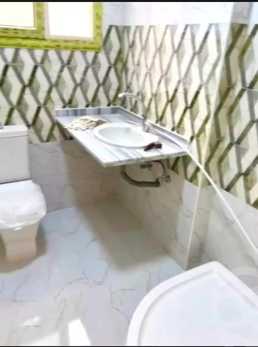 https://aqarmap.com.eg/ar/listing/6695694-for-sale-alexandria-l-jmy-lbytsh-bianchiii-el-arbaeen-st