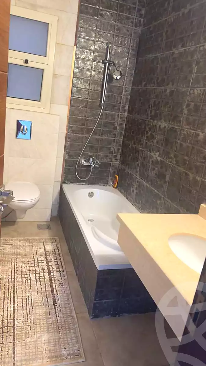 https://aqarmap.com.eg/en/listing/6695870-for-rent-cairo-new-cairo-compounds-90-avenue-mall-tabarak