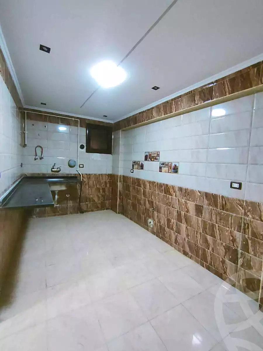https://aqarmap.com.eg/ar/listing/6696518-for-sale-alexandria-l-jmy-lbytsh-el-reyad-st