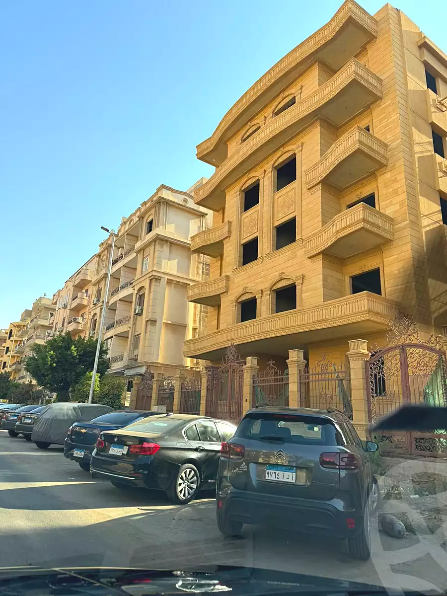 https://aqarmap.com.eg/ar/listing/6697298-for-sale-cairo-new-cairo-el-narges-el-narges-omarat-beirut-st