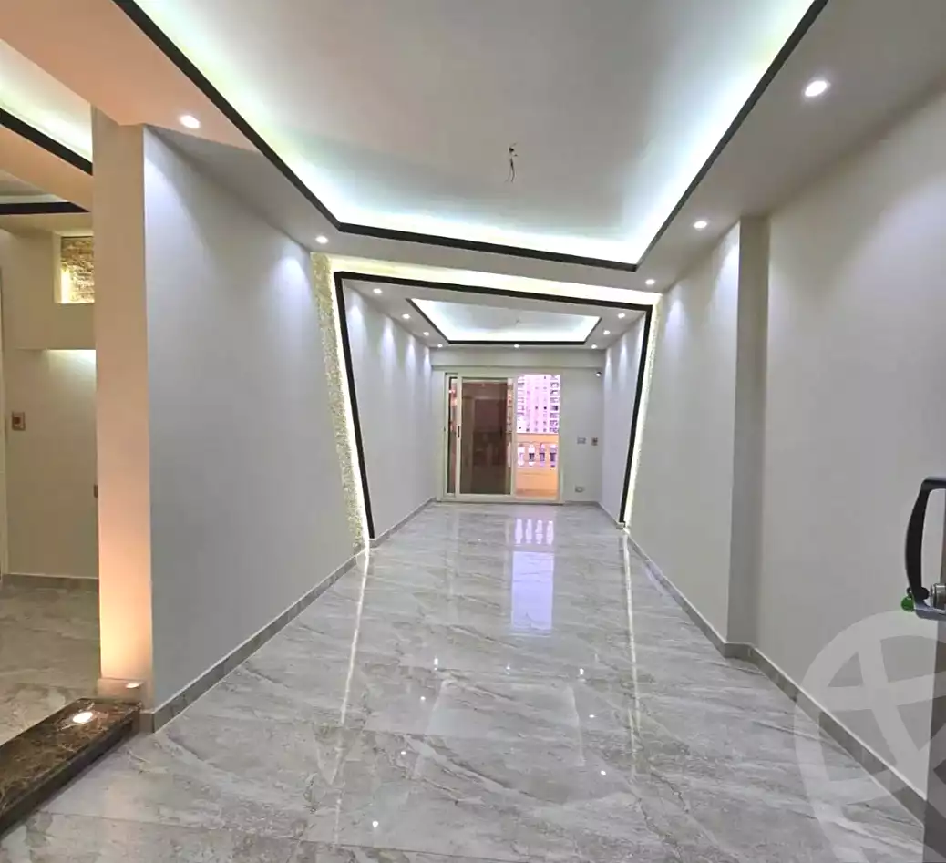 https://aqarmap.com.eg/ar/listing/6698557-for-sale-alexandria-el-asafra-l-sfr-bhry-el-geish-rd