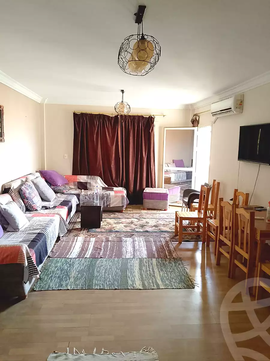 https://aqarmap.com.eg/en/listing/6698879-for-sale-cairo-el-sheikh-zayed-city-shr-lbstn