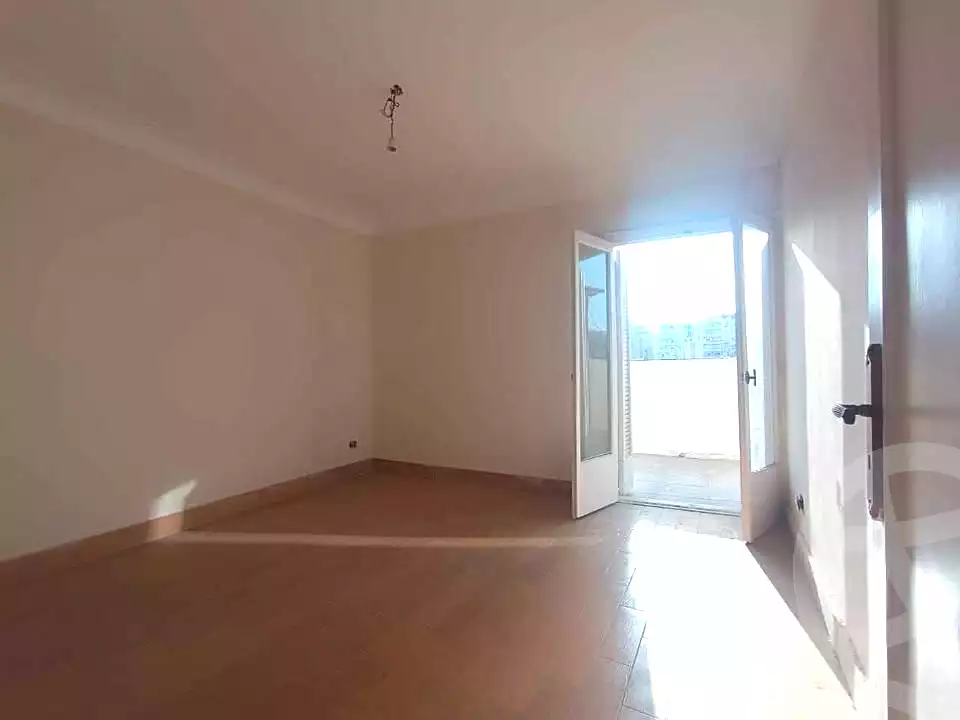 https://aqarmap.com.eg/en/listing/6700077-for-sale-alexandria-zezenia