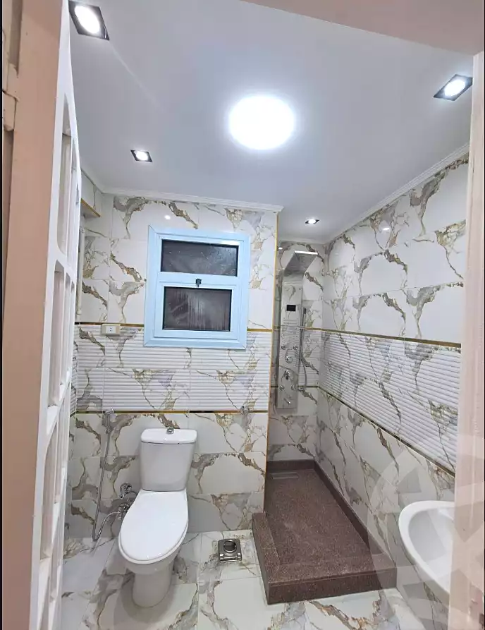 https://aqarmap.com.eg/ar/listing/6700201-for-sale-alexandria-sydy-bshr-sydy-bshr-bhry-street-17