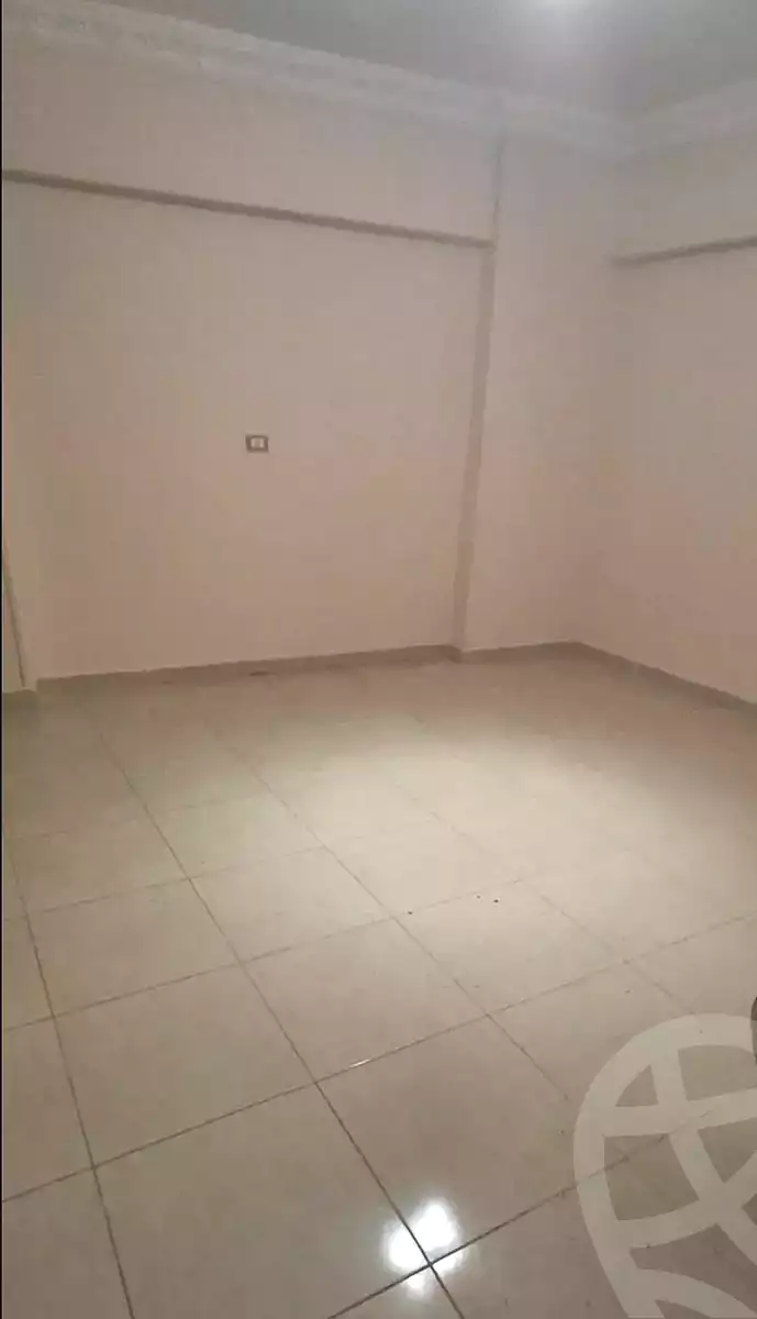 https://aqarmap.com.eg/ar/listing/6700685-for-rent-alexandria-l-jmy-lbytsh-ibrahim-othman-st