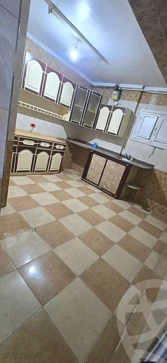 https://aqarmap.com.eg/en/listing/6701086-for-rent-cairo-helwan-helwan-el-sharkeya-heidar-st