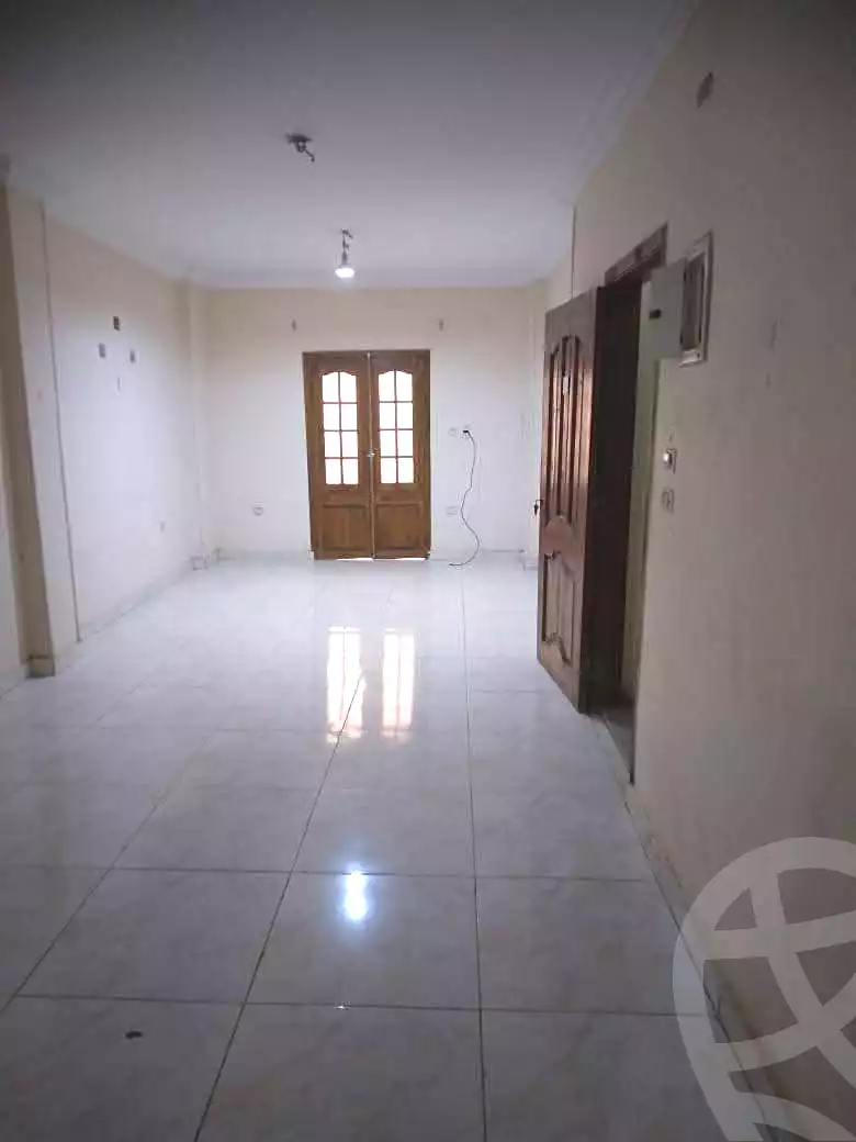 https://aqarmap.com.eg/ar/listing/6701118-for-sale-cairo-helwan-hadayek-helwan-nile-corniche-st