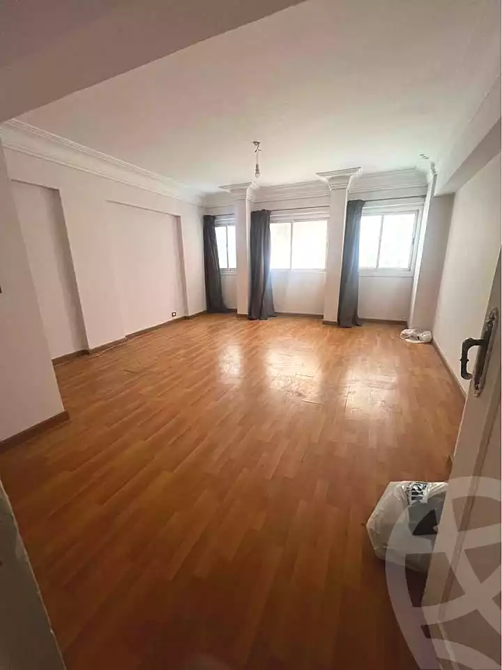 https://aqarmap.com.eg/ar/listing/6701503-for-sale-alexandria-sn-styfnw-el-demerdash-st