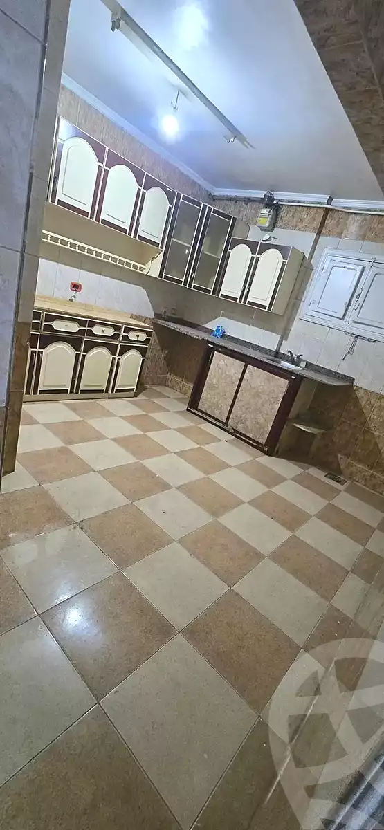 https://aqarmap.com.eg/ar/listing/6701712-for-rent-cairo-helwan-helwan-el-sharkeya-heidar-st