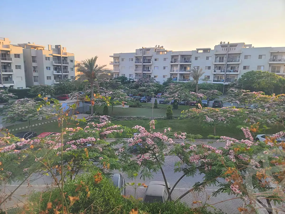 https://aqarmap.com.eg/ar/listing/6702353-for-sale-cairo-el-sheikh-zayed-city-compounds-dh-drys