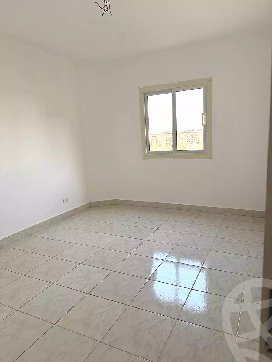 https://aqarmap.com.eg/en/listing/6702641-for-sale-cairo-6th-of-october-hadaeq-october-kmbwnd-fy-hdyq-ktwbr-ashgar-city