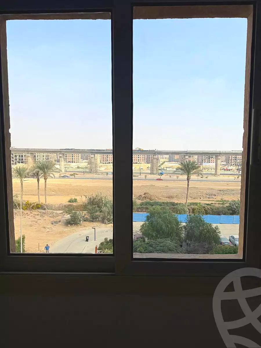 https://aqarmap.com.eg/en/listing/6702641-for-sale-cairo-6th-of-october-hadaeq-october-kmbwnd-fy-hdyq-ktwbr-ashgar-city