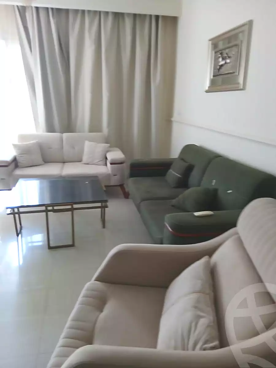 https://aqarmap.com.eg/en/listing/6704532-for-rent-cairo-el-sheikh-zayed-city-compounds-dh-drys