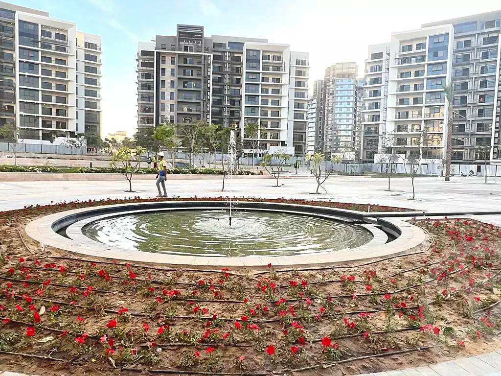 https://aqarmap.com.eg/en/listing/6704694-for-sale-cairo-el-sheikh-zayed-city-compounds-zyd-wr-llttwyr-z-tower