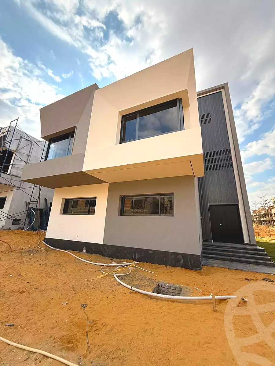 https://aqarmap.com.eg/ar/listing/6704700-for-sale-cairo-new-cairo-compounds-eastshire-alqamzi