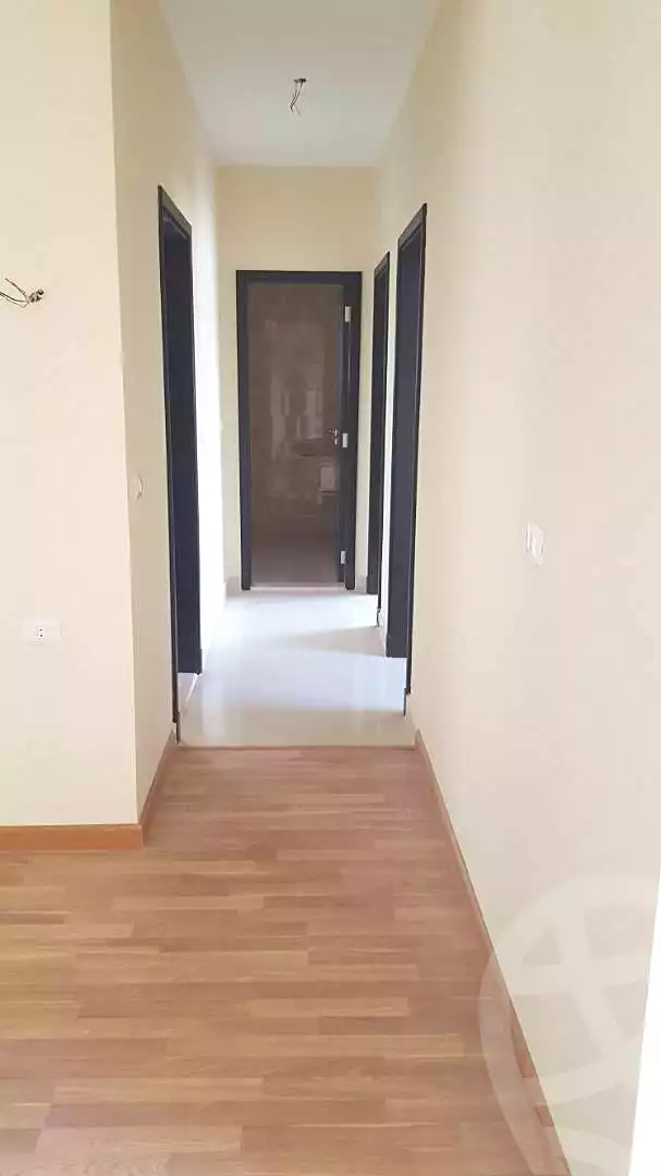 https://aqarmap.com.eg/en/listing/6704952-for-sale-cairo-el-sheikh-zayed-city-compounds-dh-drys
