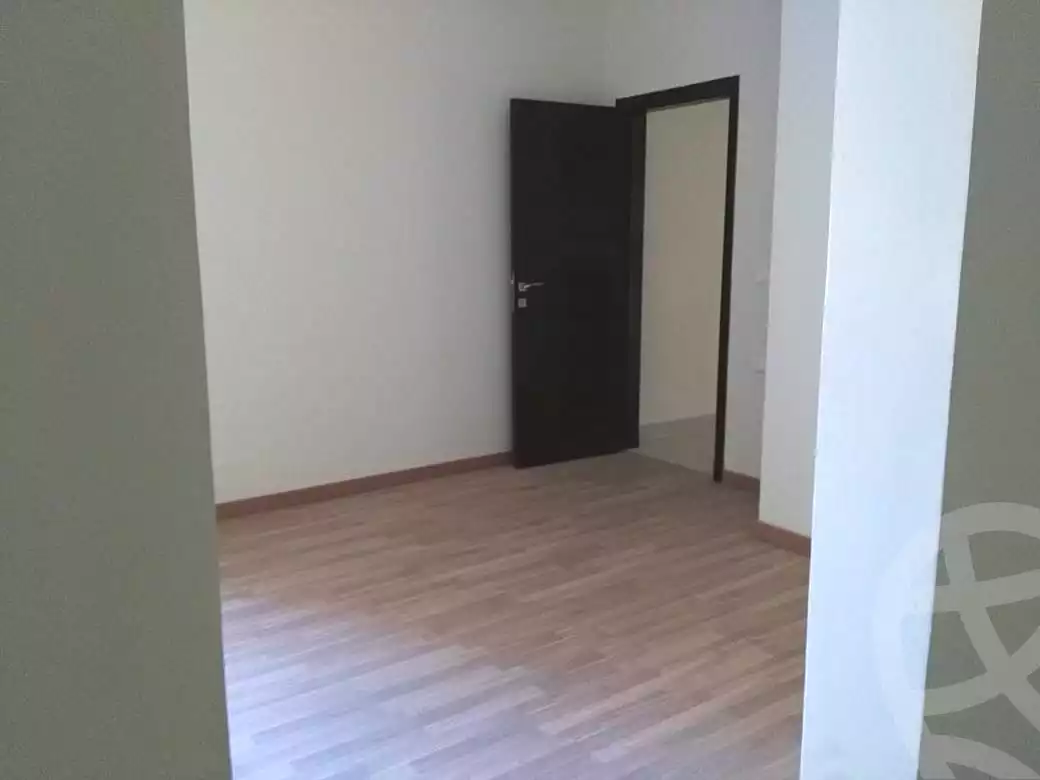 https://aqarmap.com.eg/en/listing/6704952-for-sale-cairo-el-sheikh-zayed-city-compounds-dh-drys