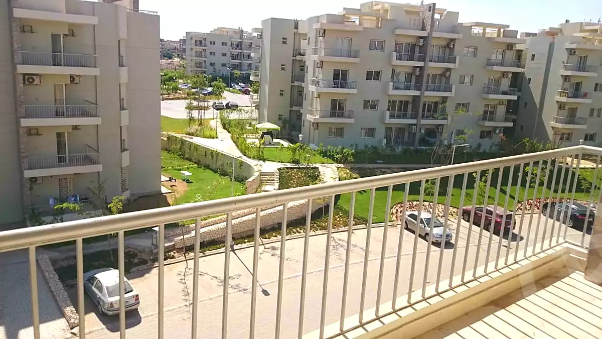 https://aqarmap.com.eg/en/listing/6704952-for-sale-cairo-el-sheikh-zayed-city-compounds-dh-drys