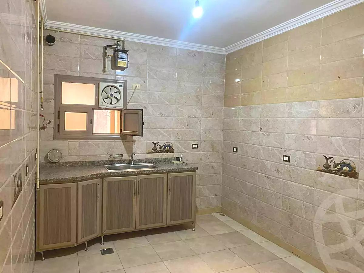 https://aqarmap.com.eg/ar/listing/6704981-for-rent-cairo-new-cairo-sharq-el-akadamiya-al-tahrir-st