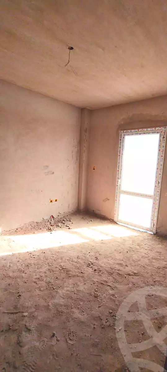 https://aqarmap.com.eg/ar/listing/6705734-for-sale-cairo-new-cairo-compounds-kmbwnd-jryn-twn-trw-llttwyr