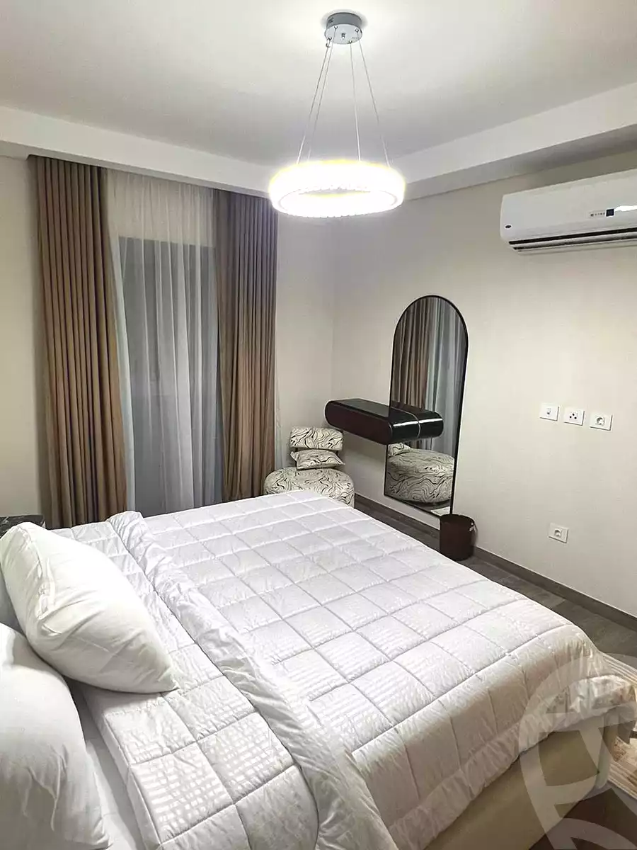 https://aqarmap.com.eg/ar/listing/6705773-for-rent-cairo-el-sheikh-zayed-city-compounds-zyd-wr-llttwyr-park-towers-zed-el-sheikh-zayed-compound