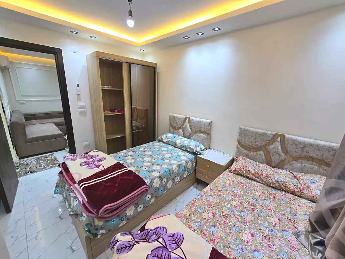 https://aqarmap.com.eg/ar/listing/6705799-for-rent-cairo-6th-of-october-el-ahyaa-neighborhood-1st-sixth-neighborhood