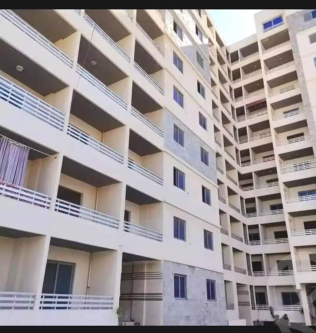 https://aqarmap.com.eg/en/listing/6706024-for-sale-alexandria-l-jmy-compounds-in-el-agamy