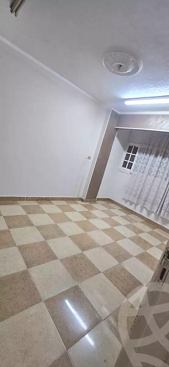 https://aqarmap.com.eg/en/listing/6706809-for-rent-cairo-helwan-helwan-el-sharkeya-heidar-st