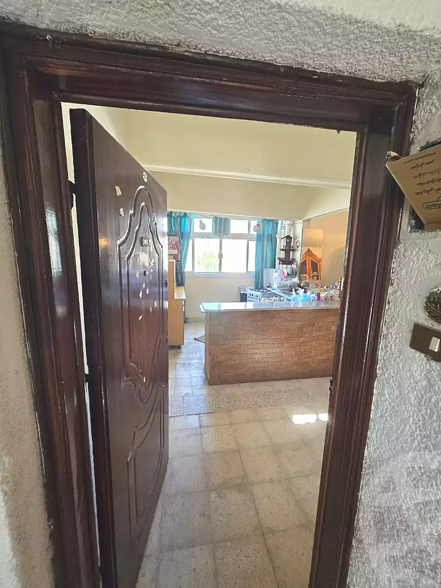 https://aqarmap.com.eg/ar/listing/6707229-for-sale-cairo-el-sheikh-zayed-city-el-hay-elawel-street-12