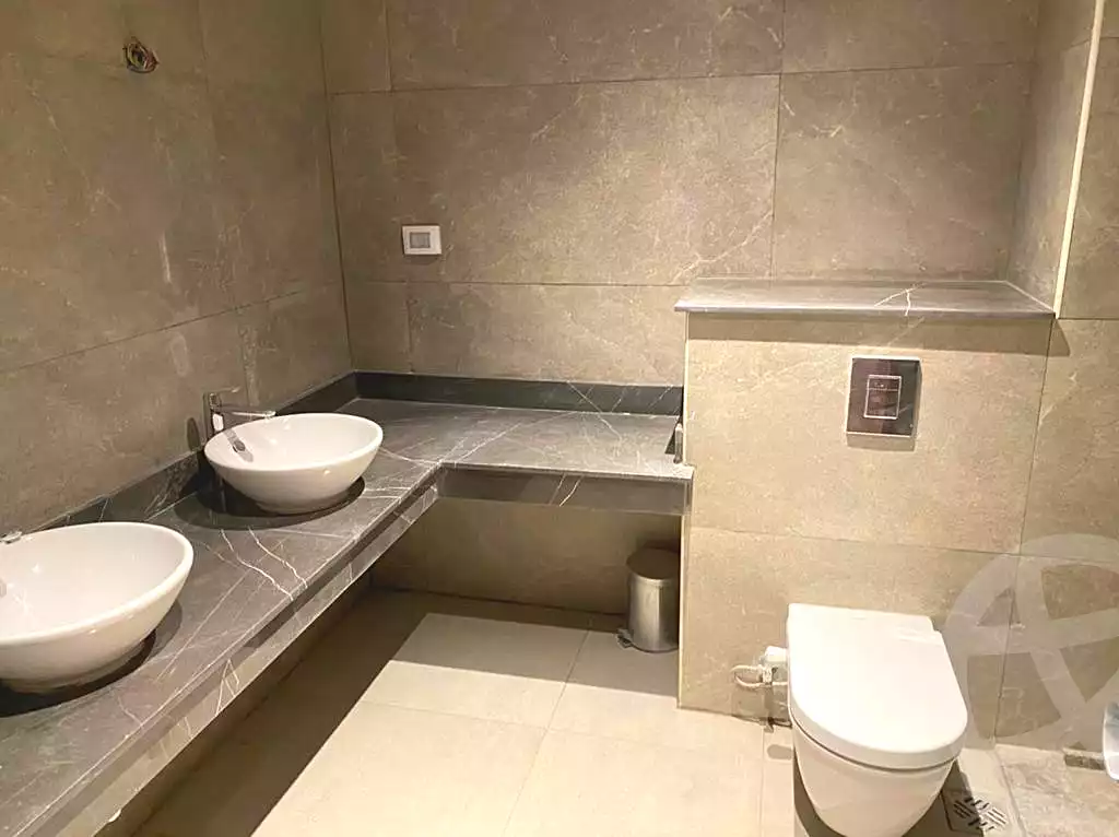 https://aqarmap.com.eg/ar/listing/6708128-for-sale-cairo-el-sheikh-zayed-city-compounds-zyd-wr-llttwyr-park-towers-zed-el-sheikh-zayed-compound