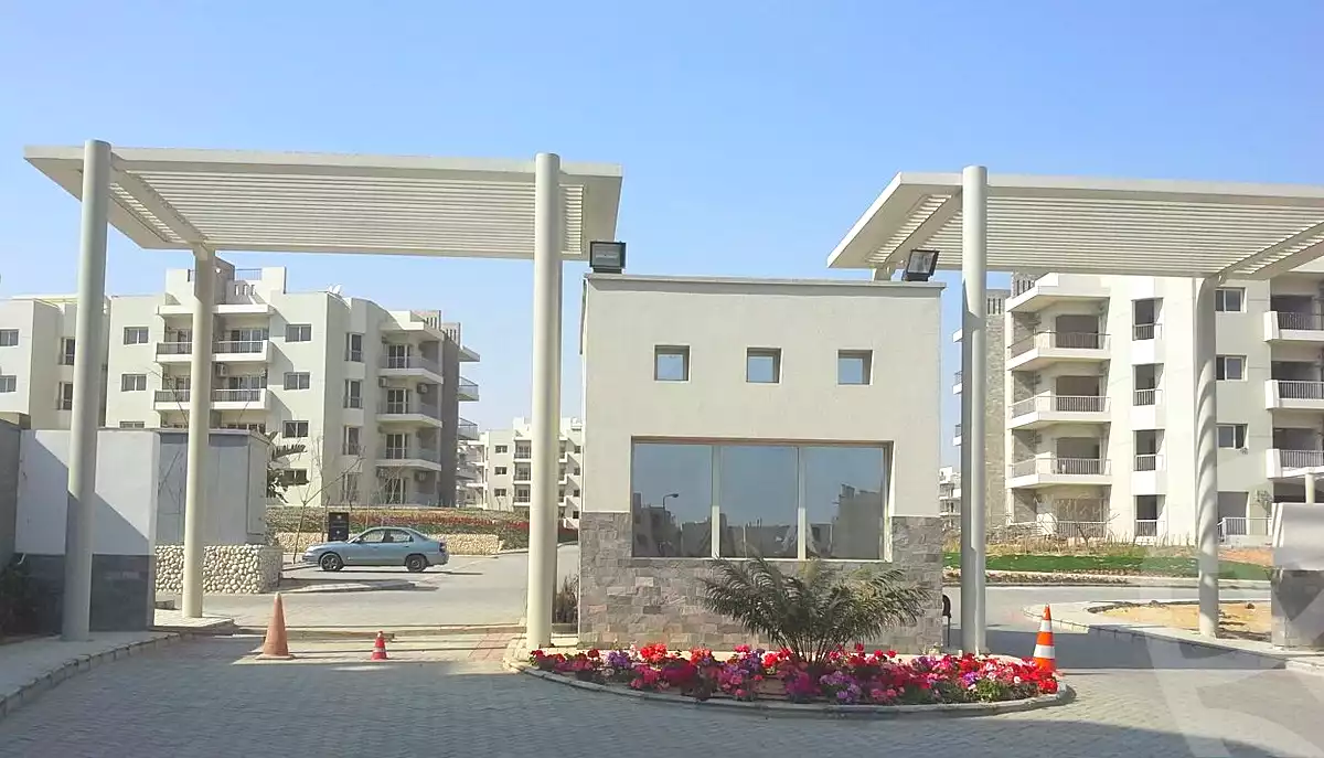 https://aqarmap.com.eg/ar/listing/6708466-for-sale-cairo-el-sheikh-zayed-city-compounds-dh-drys