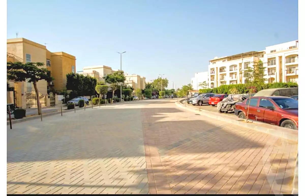 https://aqarmap.com.eg/ar/listing/6708489-for-sale-cairo-el-sheikh-zayed-city-compounds-hadayek-el-mohandiseen
