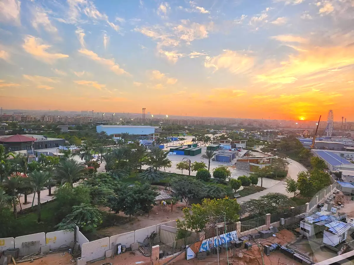 https://aqarmap.com.eg/en/listing/6708511-for-sale-cairo-el-sheikh-zayed-city-compounds-zyd-wr-llttwyr-z-tower